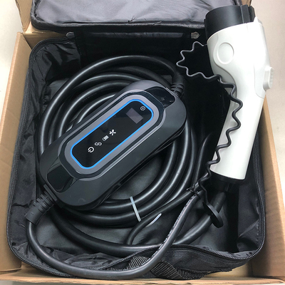 3.5KW τύπου 2 EV Plug IP67 φορτιστή για το Tesla Model 3 στο χώρο στάθμευσης εμπορικού κέντρου