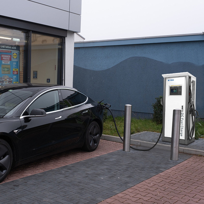 60KW Στάσιμο επίπεδο 3 CCS τύπου 1 Chademo EV ταχεία φορτιστές για γρήγορη φόρτιση και φόρτιση